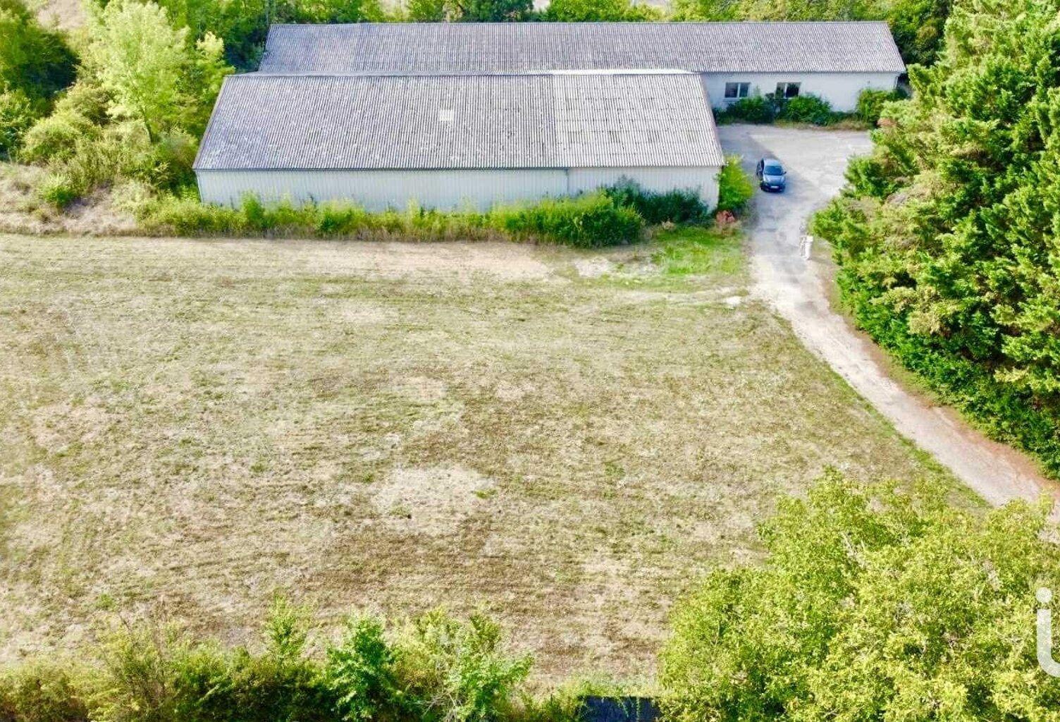 Vente Local d'activités 1 408 m&sup2; — photo 1