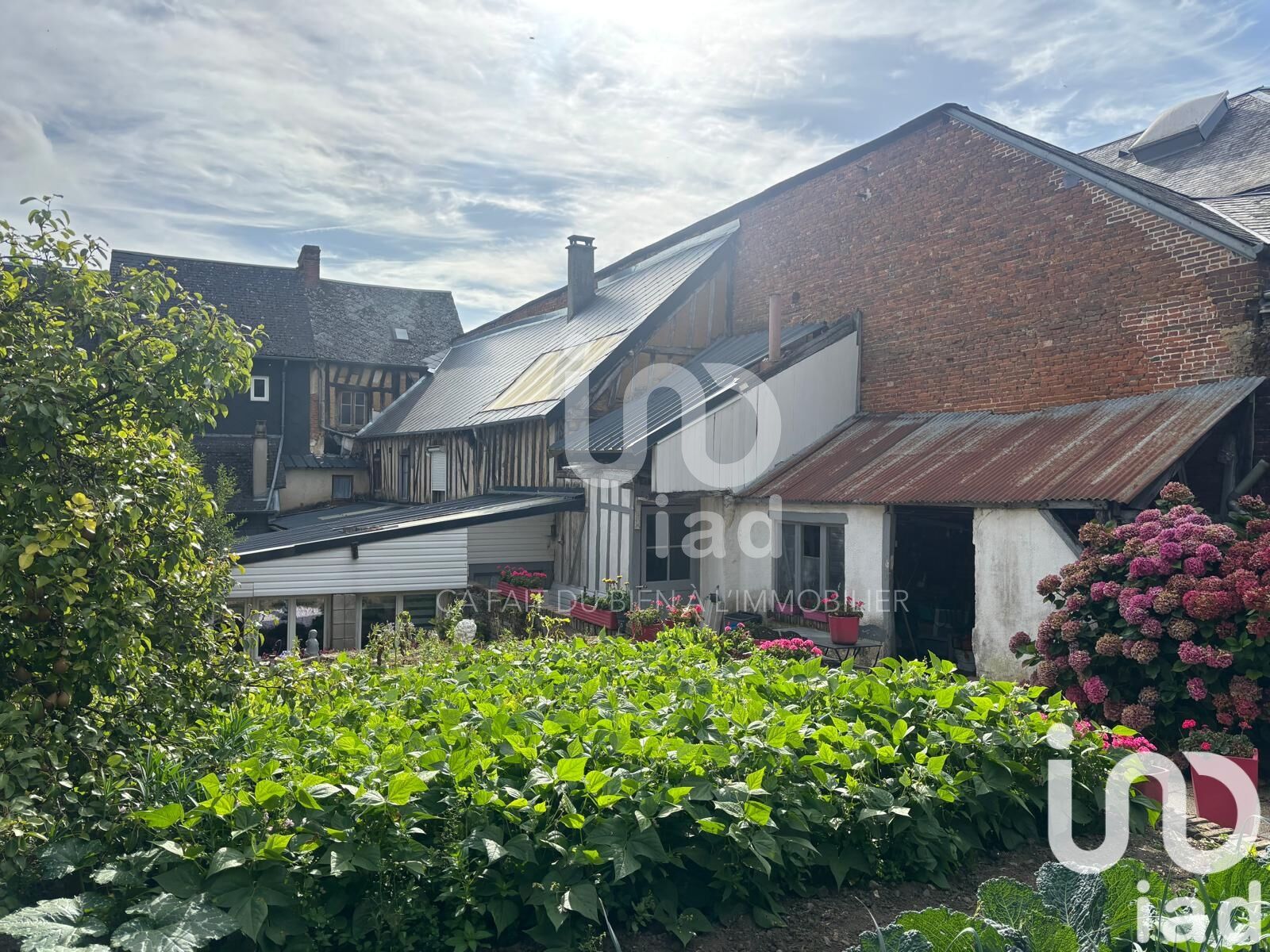 Aumale - 356m² - 1p.