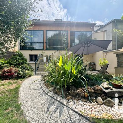 Maison 6 pièces 499000 €