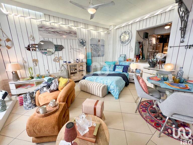 Vente Boutique/Local commercial 250 m&sup2; — photo 1