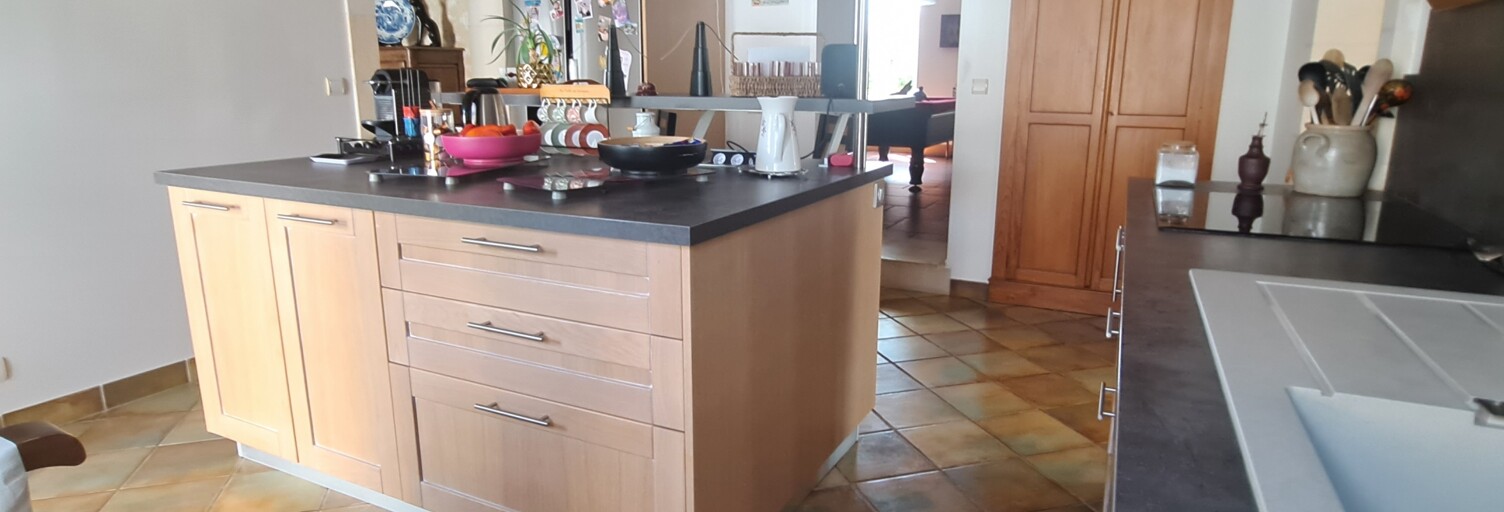 Maison 14 Pièces 295 m² à vendre à Romegoux (17250)