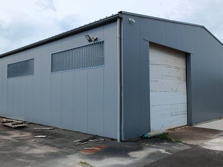 Vente Atelier 445 m&sup2; — photo 1