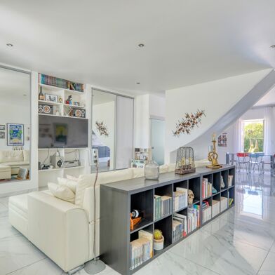 Maison 5 pièces 349000 €