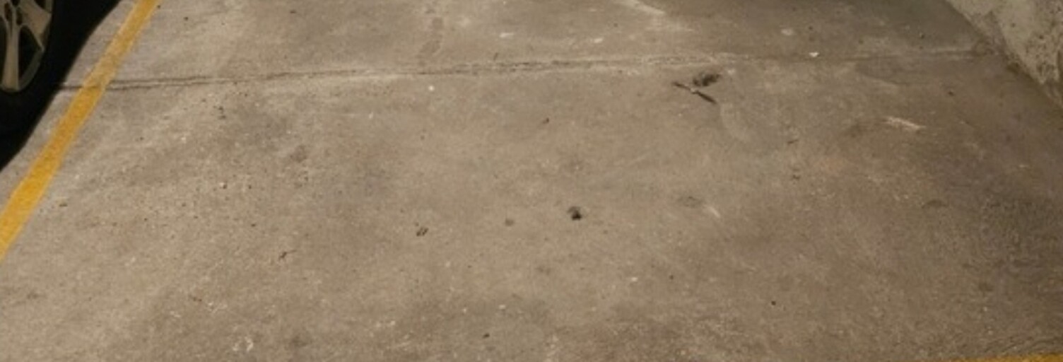 Garage  11 m² à vendre à Issy-les-Moulineaux (92130)