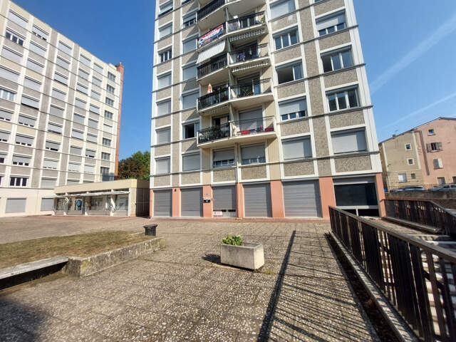 À vendre   Bureaux professionnels en centre de Villefranche — photo du bien