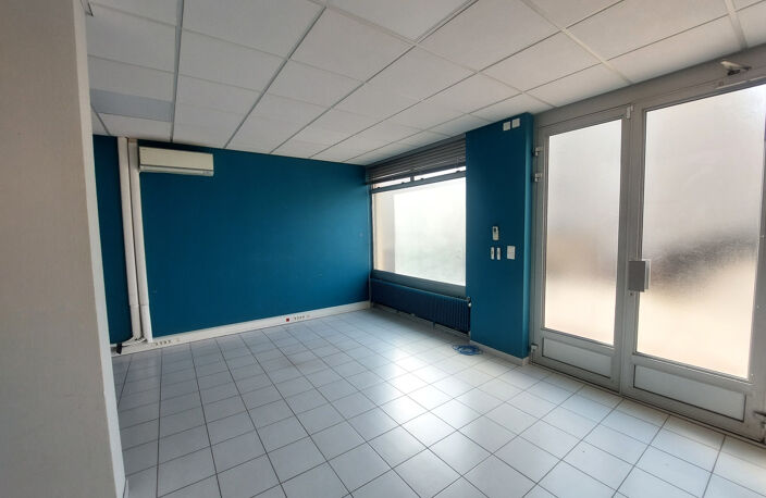 À vendre   Bureaux professionnels en centre de Villefranche — photo 5