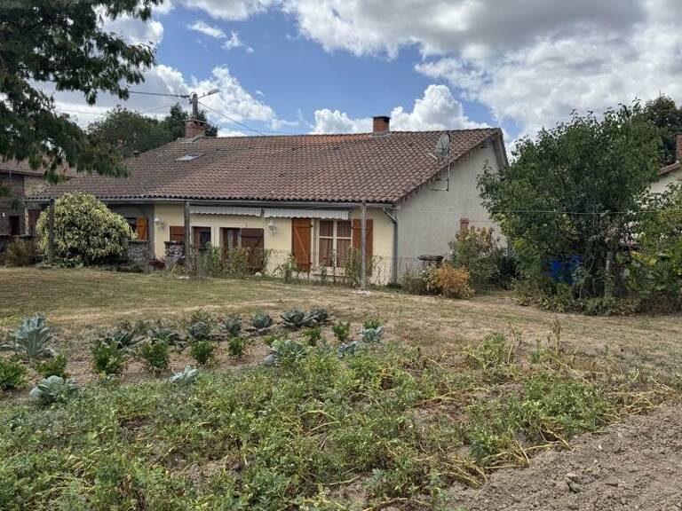 Maison en pierre de 6 pièces principales — photo 1