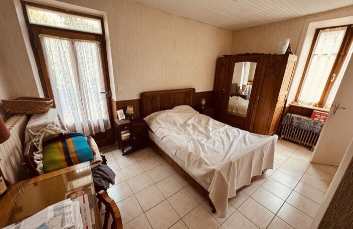 Maison en pierre de 6 pièces principales — photo 4