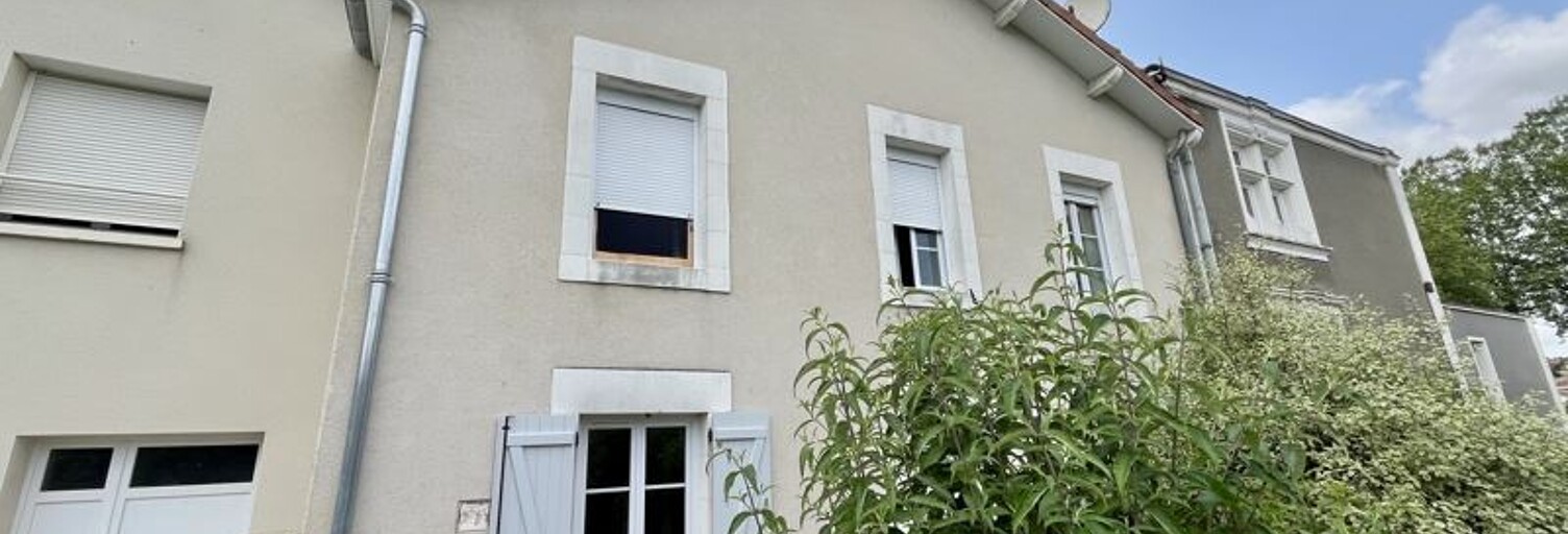 Immeuble   m² à vendre à Chabanais (16150)