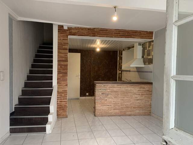 Maison de ville de 4 pièces principales — photo du bien