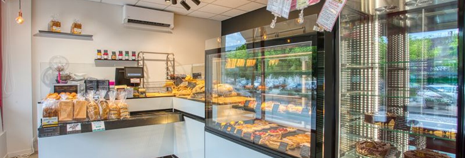 Immeuble   m² à vendre à Le Lardin-Saint-Lazare (24570)