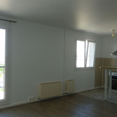 Appartement 3 pièces 796 €