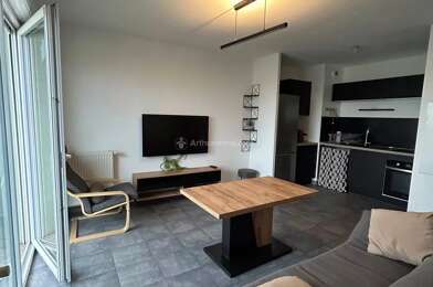 Appartement 2 pièces 885 €