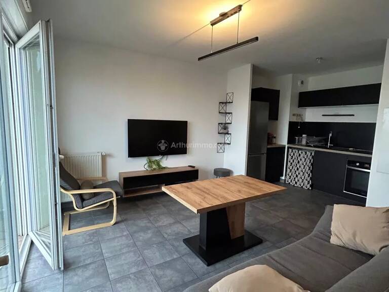 À louer – Très beau T2 meublé de 38 m² – Villeurbanne (quartier Saint-Jean) — photo 1