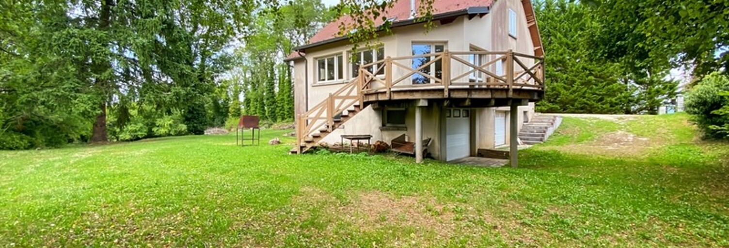 Maison 9 Pièces 250 m² à vendre à Lons-le-Saunier (39000)