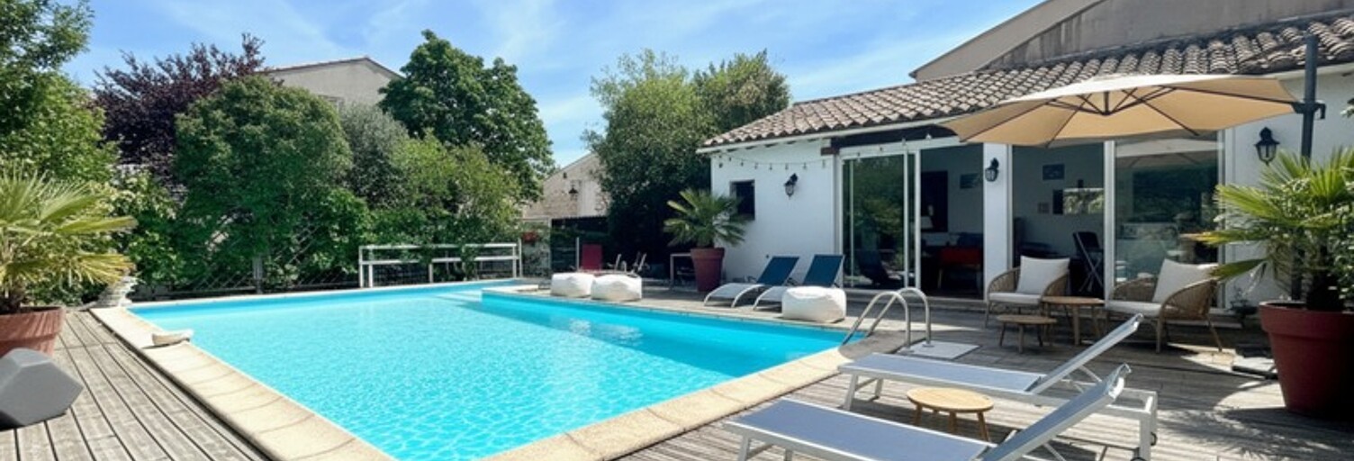 Maison 7 Pièces 180 m² à vendre à Saint-Gilles (30800)