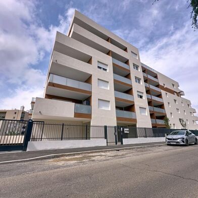 Appartement 3 pièces 237375 €