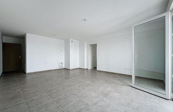 Appartement 3 Pièces avec terrasse et parking — photo 3