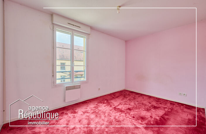 Maison avec jardin dans résidence sécurisée — photo 4
