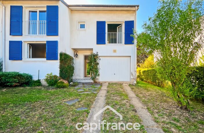 Maison familiale à Sucy-en-Brie, 5 pièces, 3 chambres, jardin et garage, au calme, rue du Maréchal de Lattre de Tassigny — photo 3