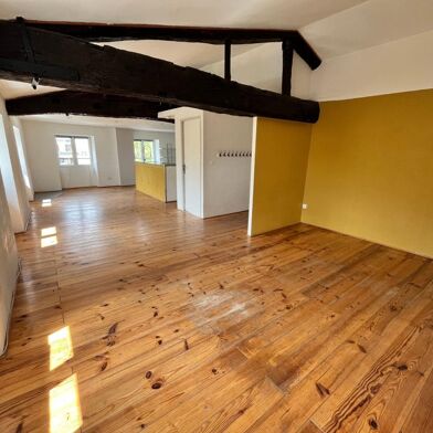 Appartement 4 pièces 790 €