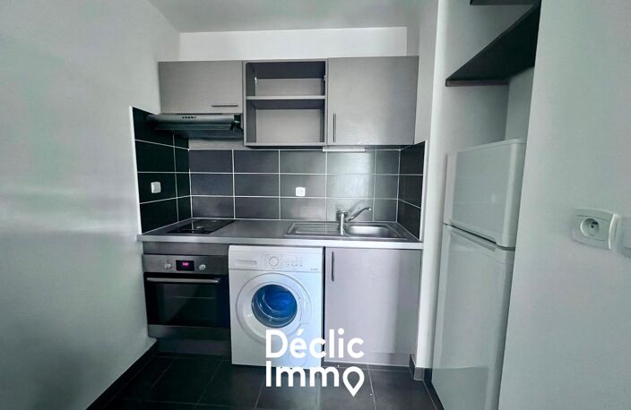 Appartement T2 avec terrasse, parking et locataire en place  Investissement sécurisé — photo 2