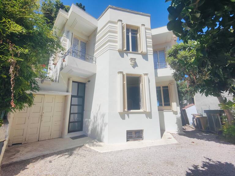 Maison   — photo 1
