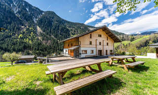 Maison 16 Pièces 900 m² à vendre à Beaufort (73270)