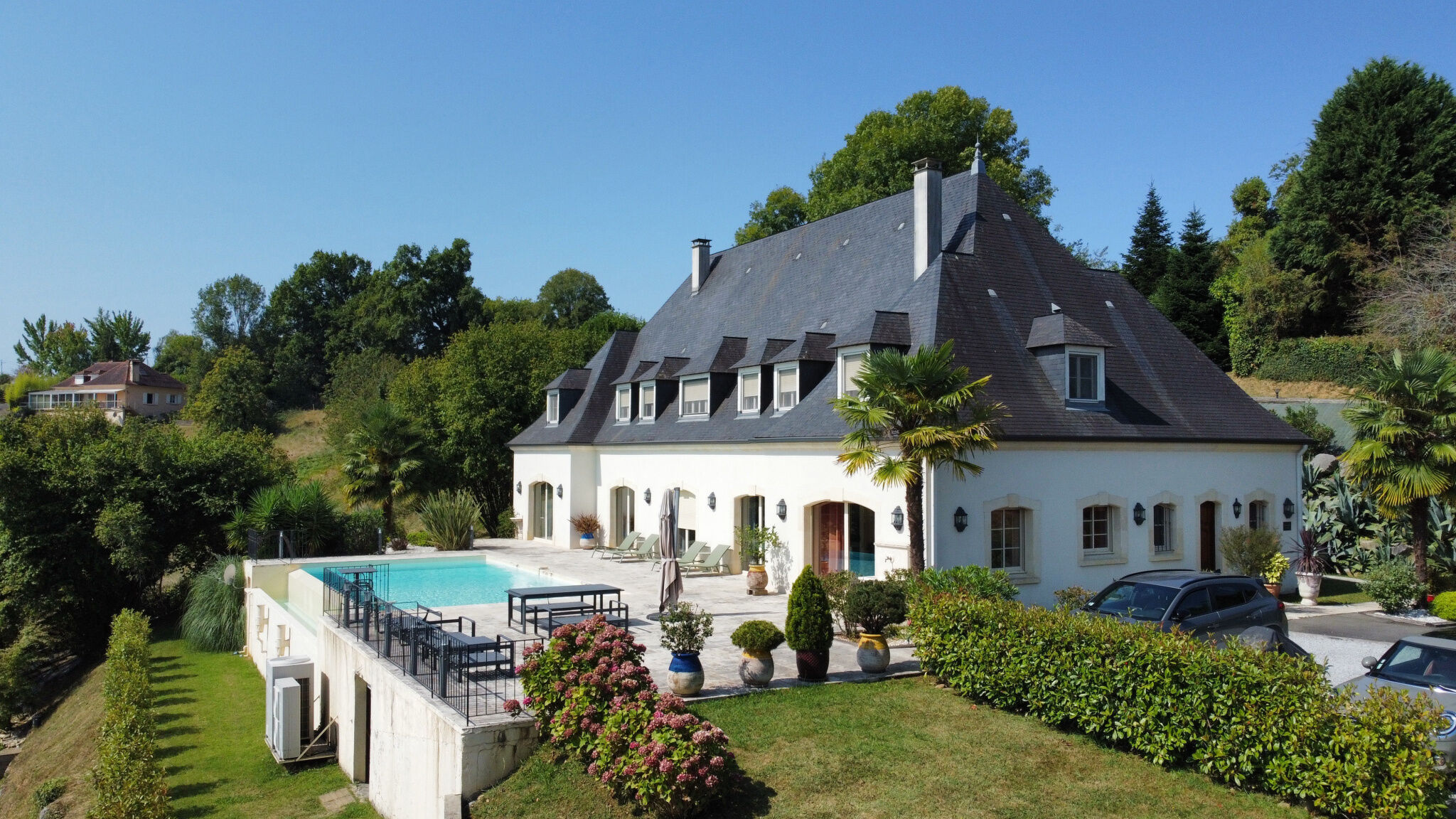 Villa / Maison  T9 à vendre Pau 64000