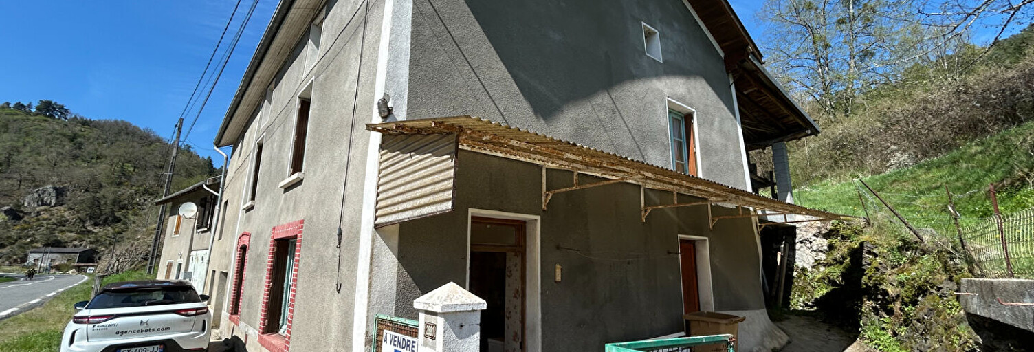 Maison  140 m² à vendre à Vêtre-sur-Anzon (42440)