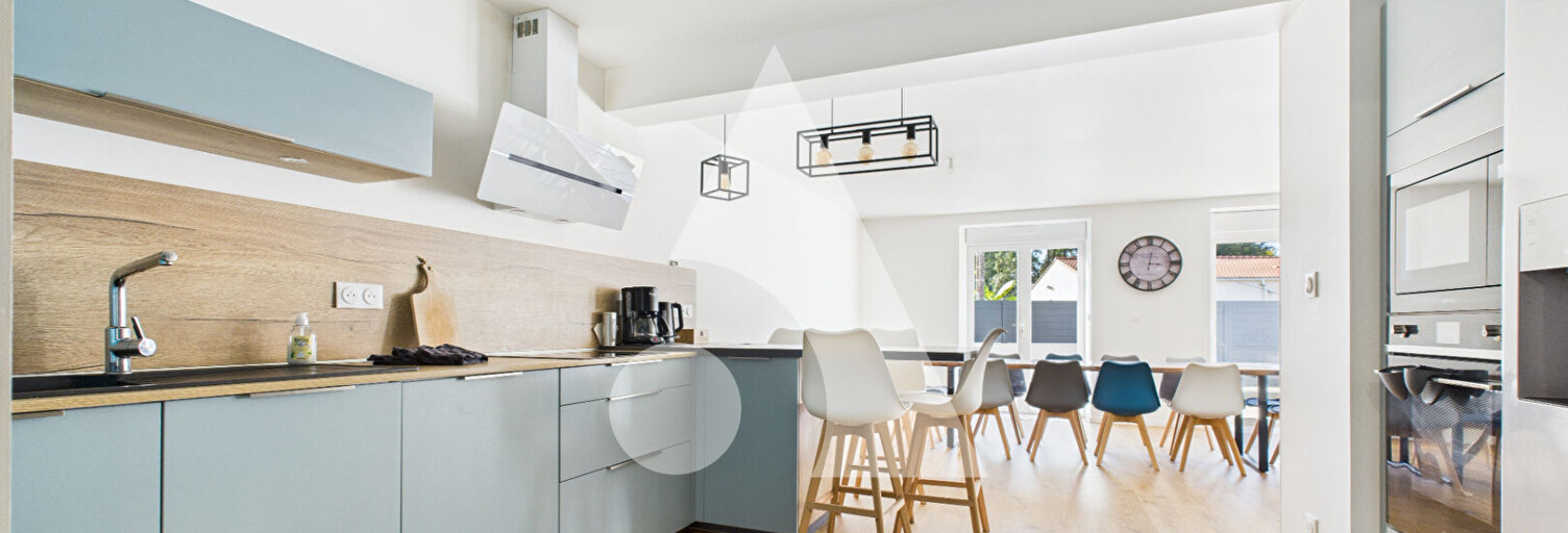 Maison 8 Pièces 252 m² à vendre à Beaufou (85170)