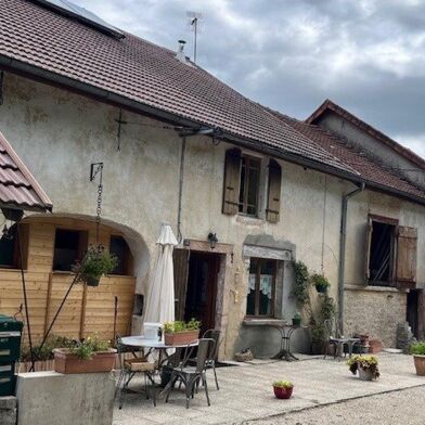 Maison 6 pièces 160000 €