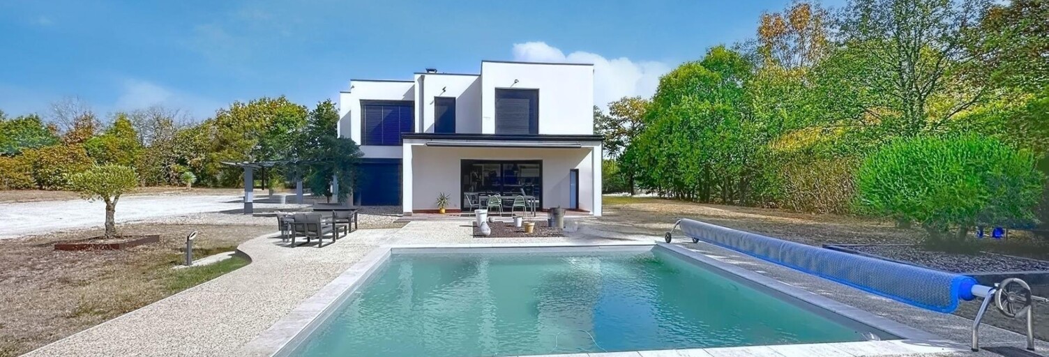 Maison 5 Pièces 220 m² à vendre à Pern-Lhospitalet (46170)