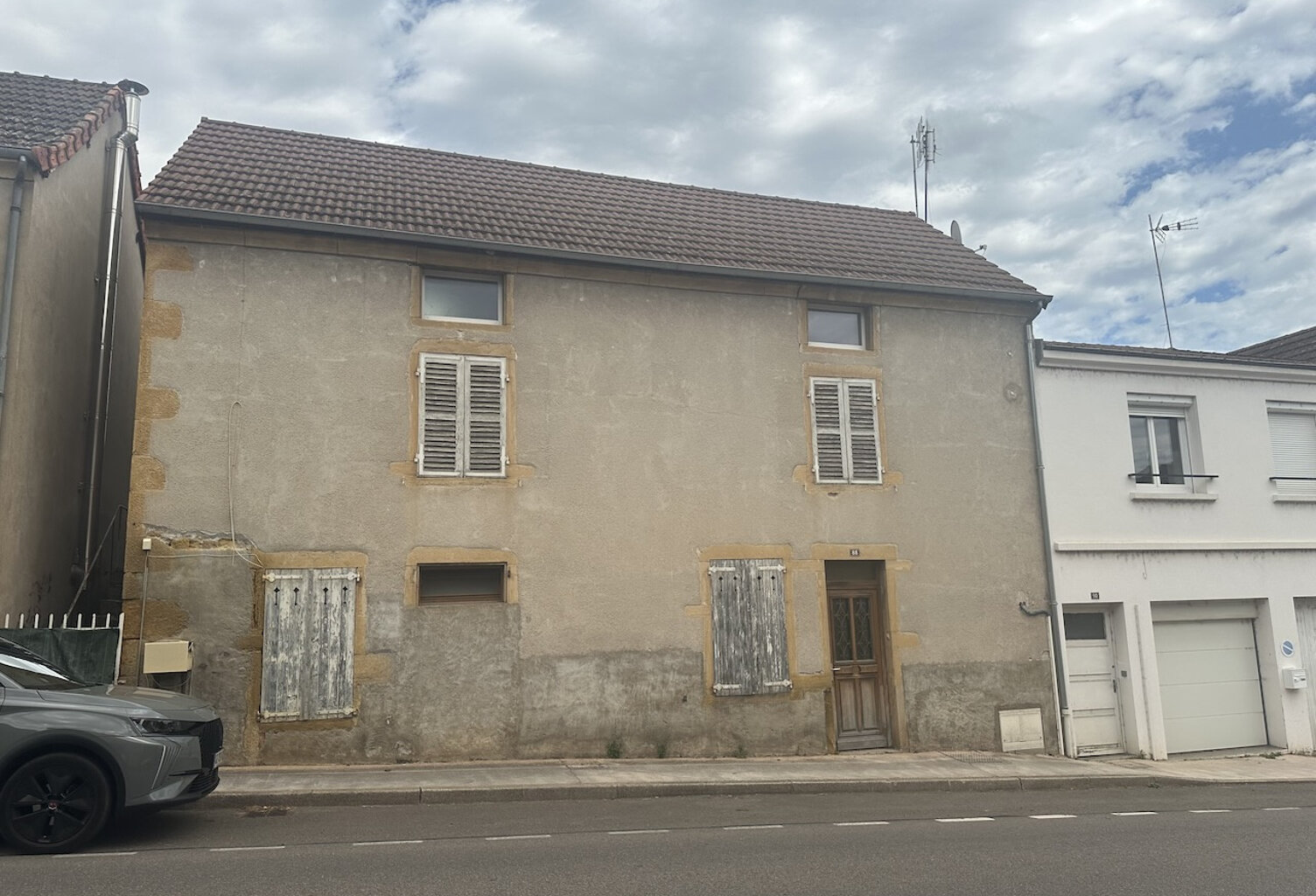 MAISON DE VILLAGE 160 M2 HAB. À RÉNOVER. — photo 1