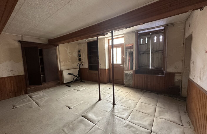 MAISON DE VILLAGE 160 M2 HAB. À RÉNOVER. — photo 4