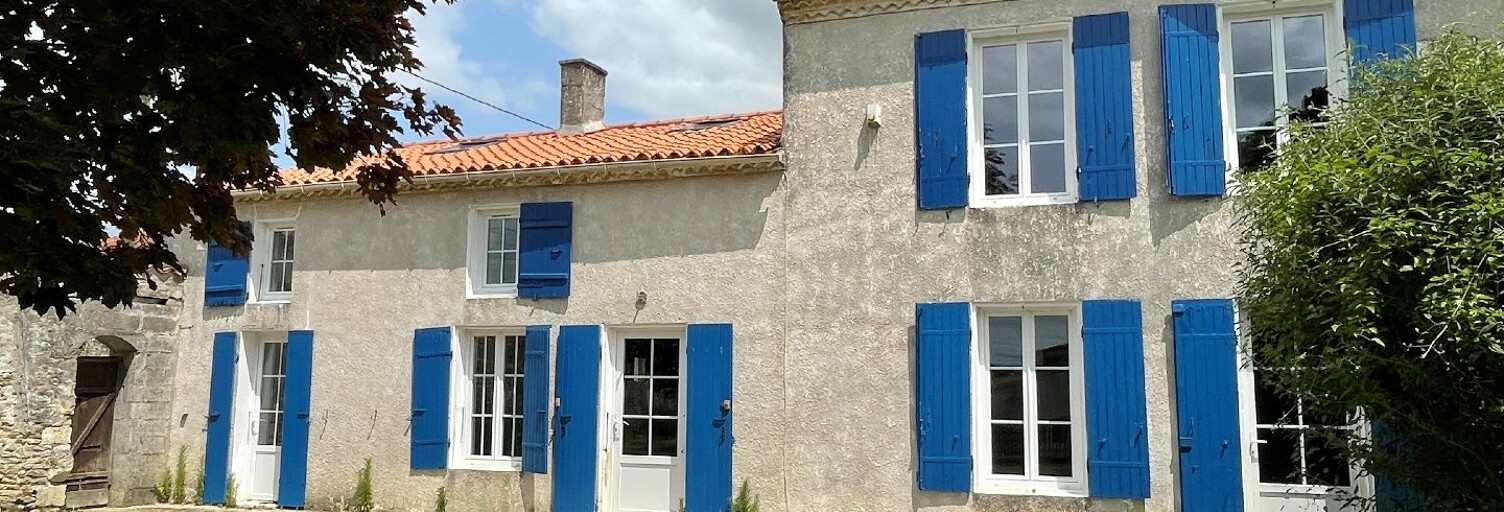 Maison 8 Pièces 338 m² à vendre à Nachamps (17380)