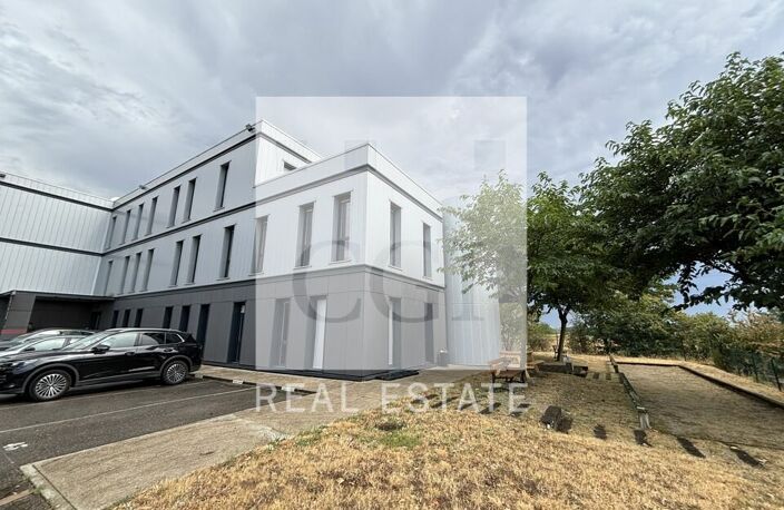 BUREAUX à LOUER — photo 2