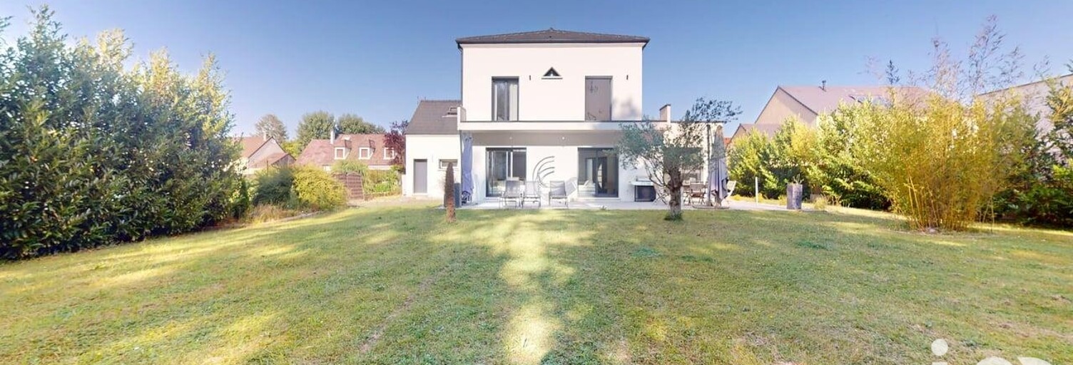Maison 8 Pièces 201 m² à vendre à Élancourt (78990)