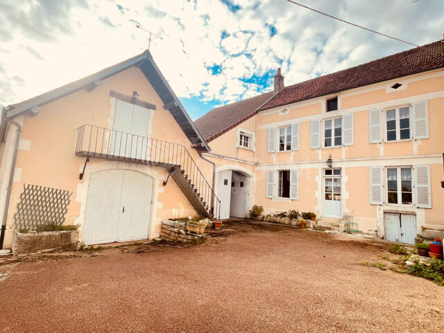Courgis — photo du bien