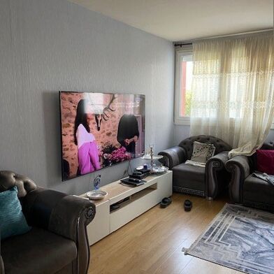 Appartement 4 pièces 111990 €