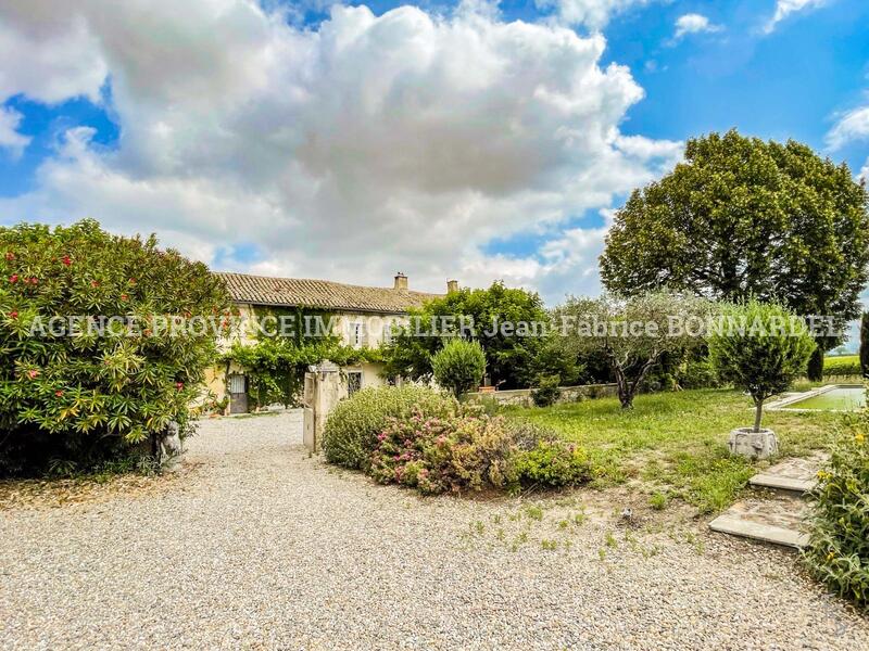 Villa / Maison  T8 à vendre Rochegude 26790