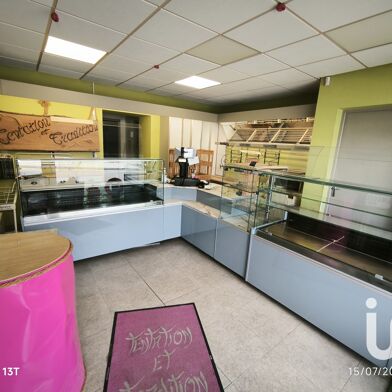 Immeuble  220000 €