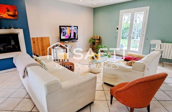 Propriété 4 chambres possibilité 5 avec piscine chauffée et espace patio. — photo 4