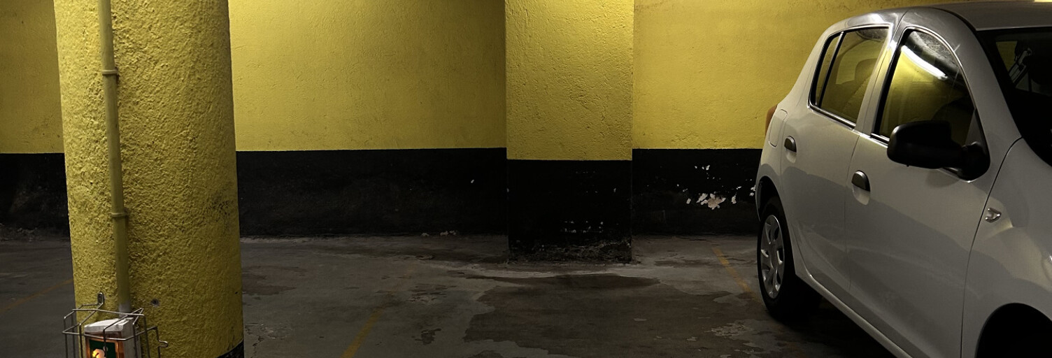 Garage   m² à louer à Nice (06000)