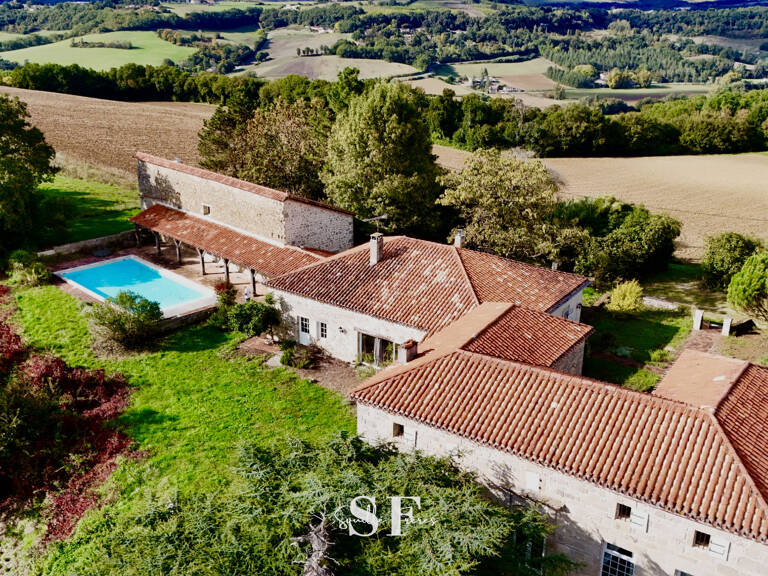 AUX PORTES D'AGEN - ENSEMBLE IMMOBILIER EN PIERRES AVEC VUE PANORAMIQUE — photo 1