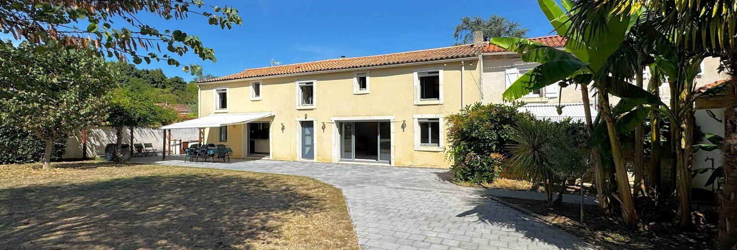 Maison 6 Pièces 190 m² à vendre à Fontenay-le-Comte (85200)