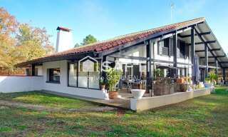 Maison 10 Pièces 263 m² à vendre à Saint-Yaguen (40400)