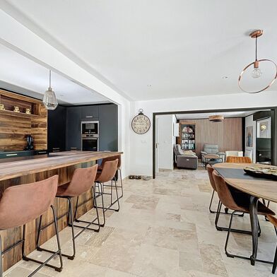 Maison 7 pièces 649000 €