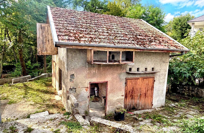 Aix-les-Bains, proche sierroz, ensemble immobilier composé d'un type 3 rénové, une maisonnette et local à aménager. — photo 5