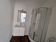 POITIERS, Studio de 25m2 rénové entièrement — photo 3